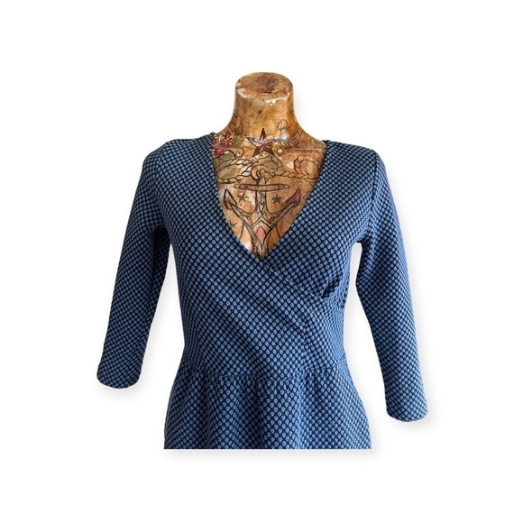 HD in Paris dress blue black pattern v neck circles XS - Picture 2 of 9